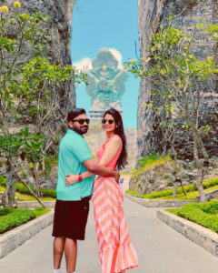 south-bali-Private-tour-uluwatu-parasailing