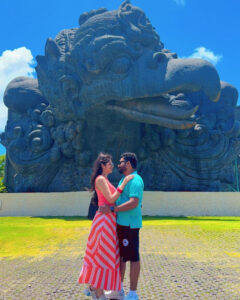 south-bali-Private-tour-uluwatu-parasailing