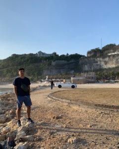 south-bali-Private-tour-uluwatu-parasailing